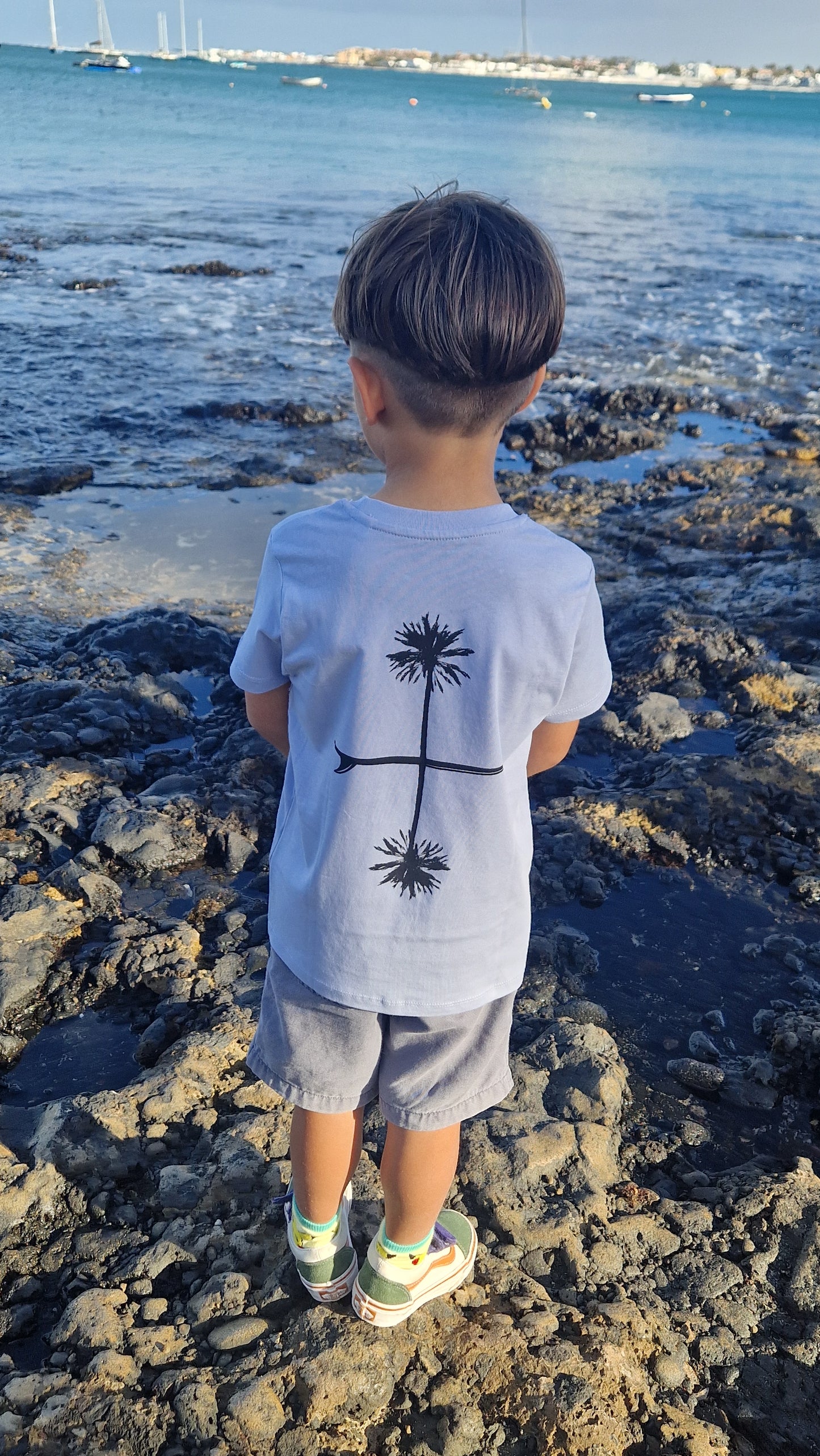 Camiseta PALMERAS celeste INFANTIL