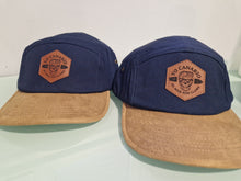 Cargar imagen en el visor de la galería, Gorra modelo SKATE
