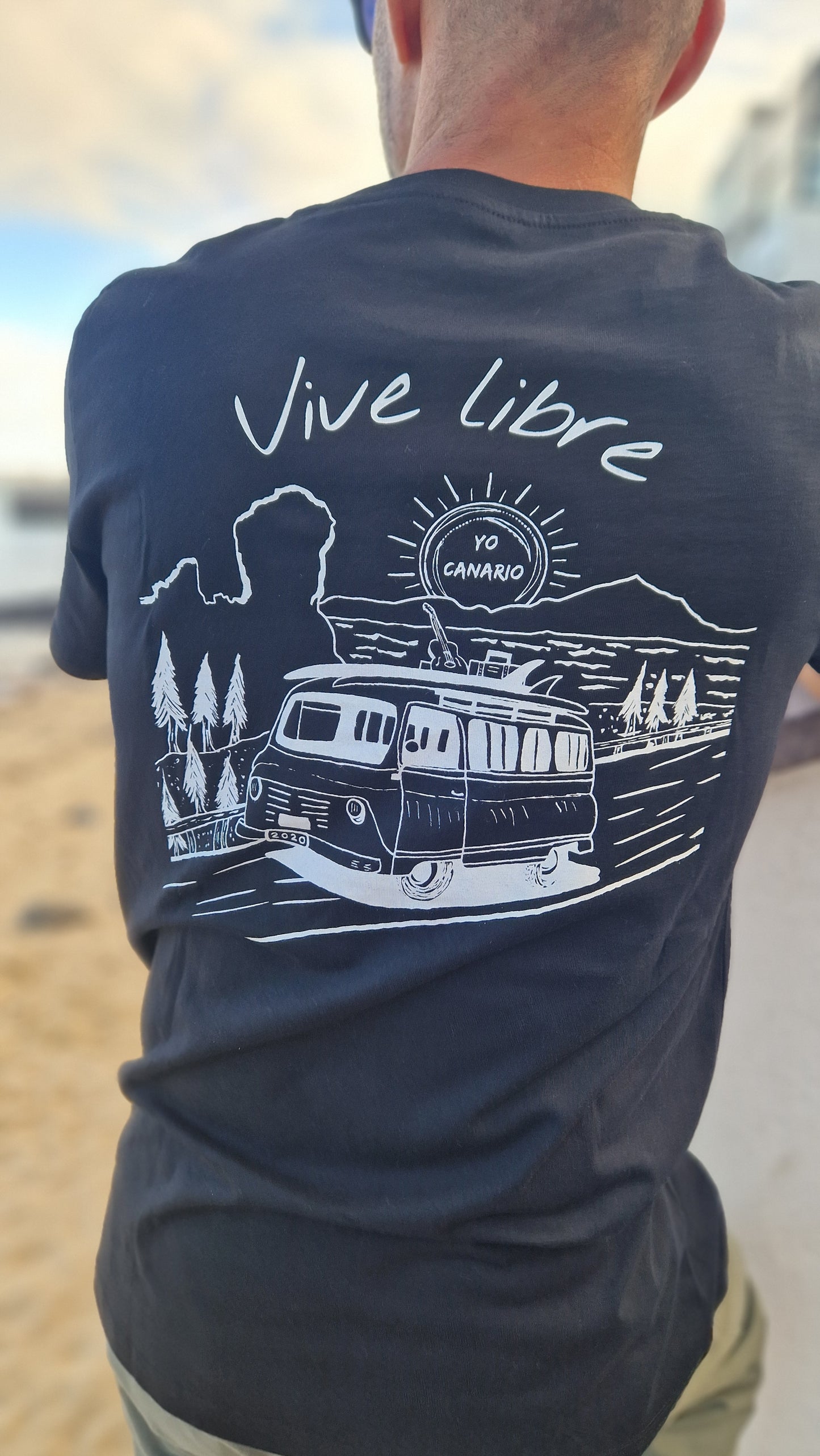 Camiseta VIVE LIBRE negra