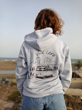 Cargar imagen en el visor de la galería, Sudadera VIVE LIBRE Azul
